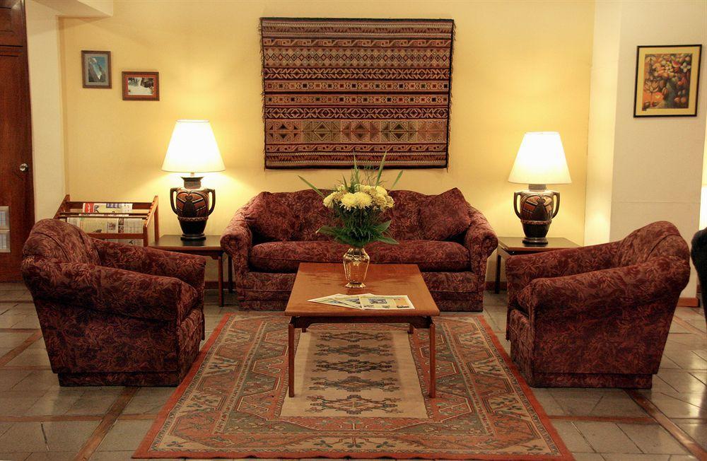 Hotel Gloria Коройко Екстериор снимка