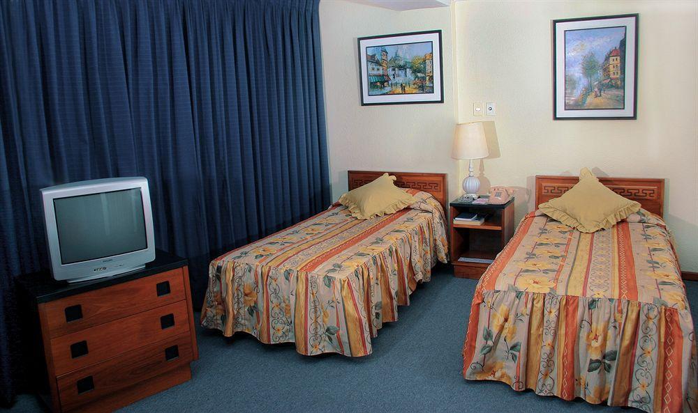 Hotel Gloria Коройко Екстериор снимка